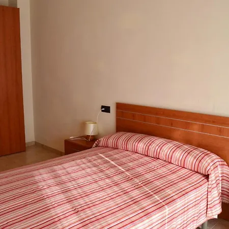 Golden Beach Apartment *