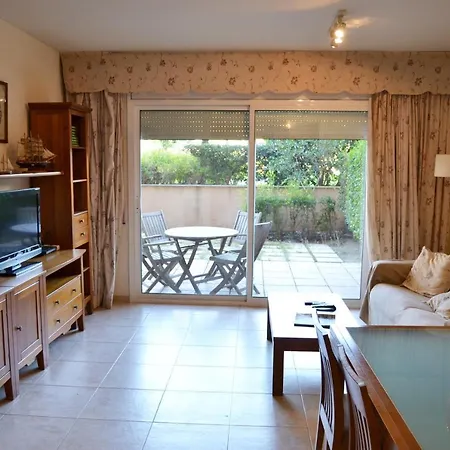 Golden Beach Apartment